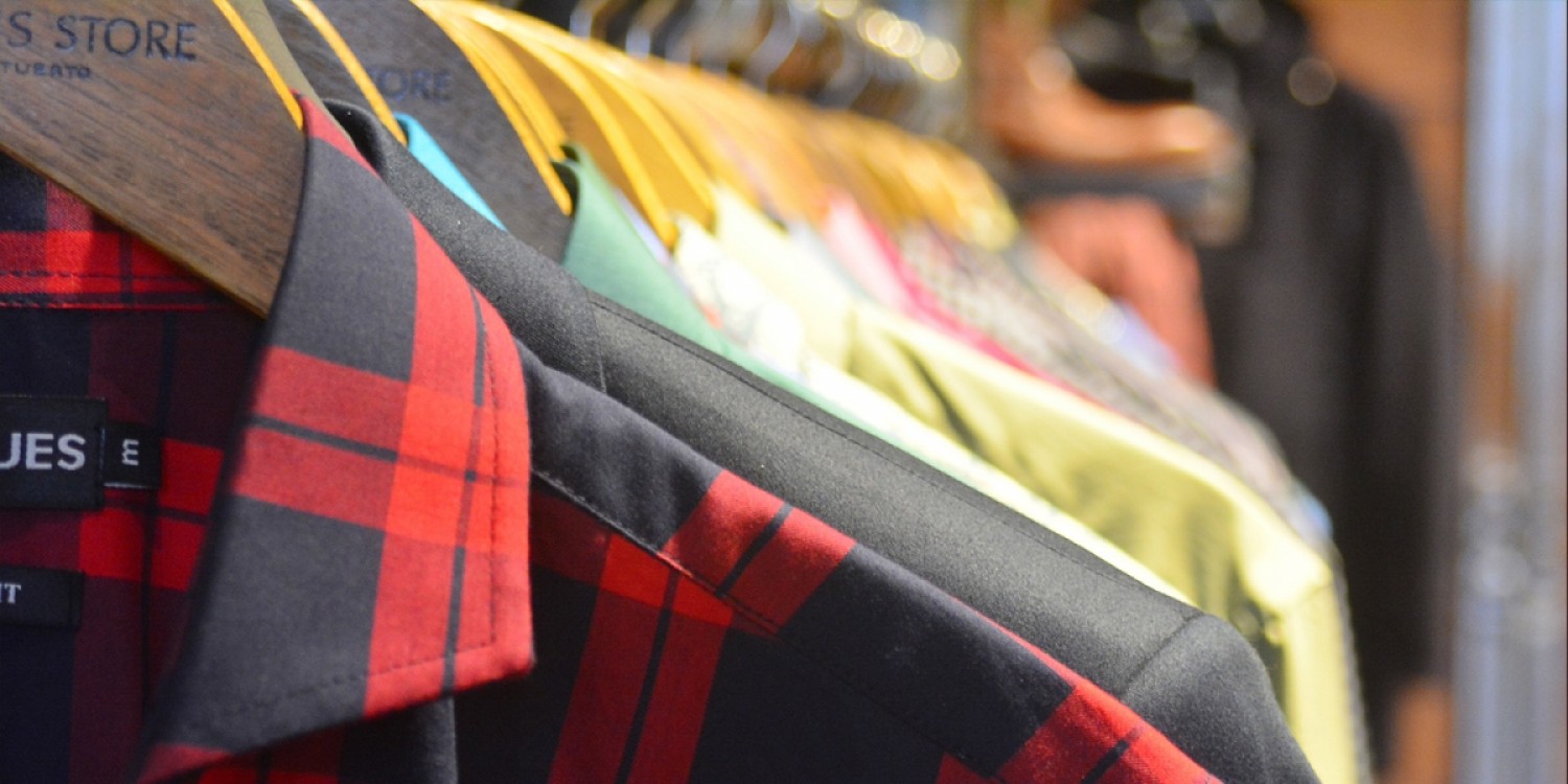 THE JEANS STORE